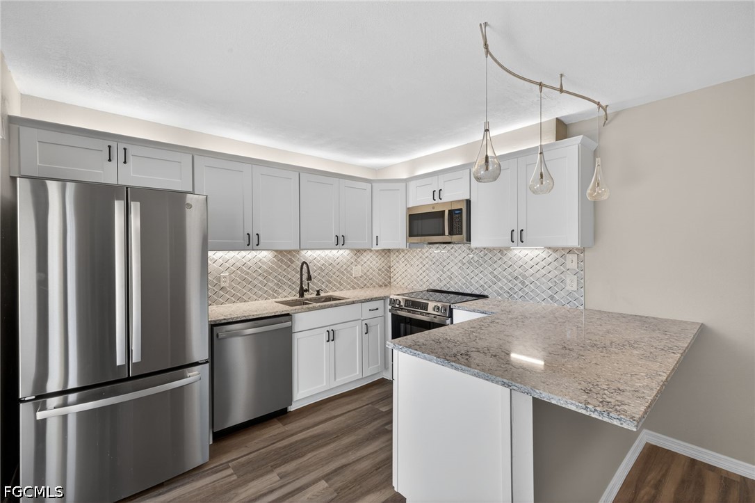 2 bed home in Fort Myers