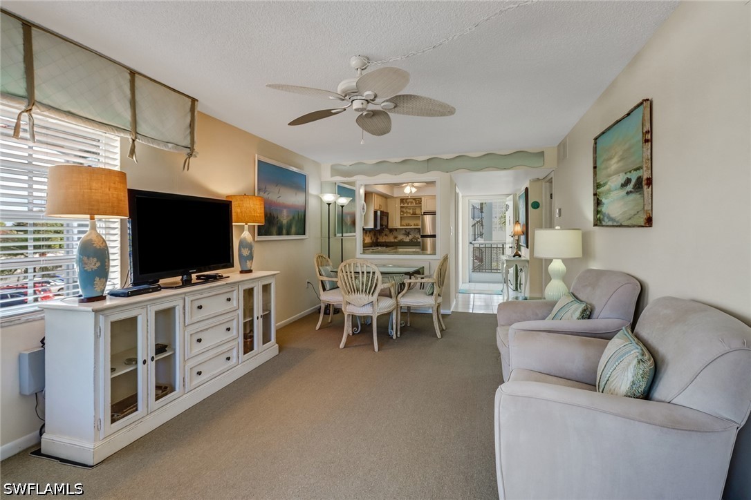 2 bed home in Naples