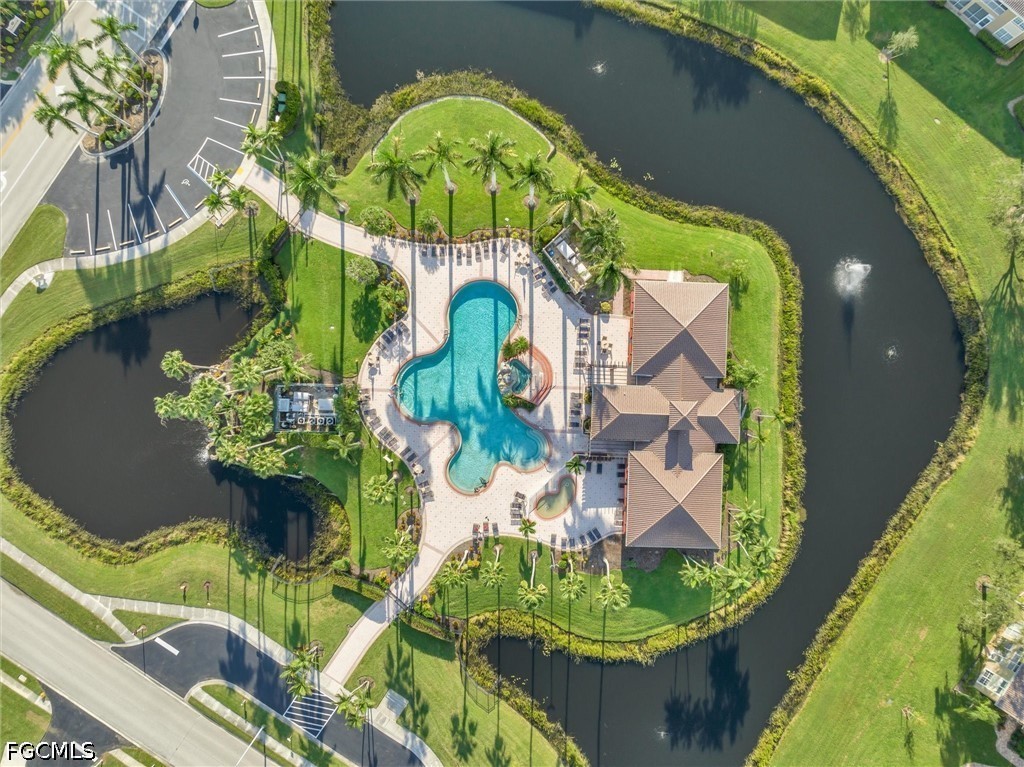 2 bed home in Fort Myers