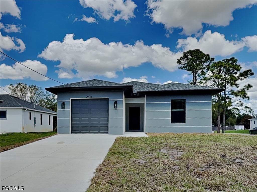 3 bed home in Lehigh Acres