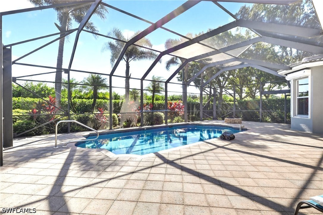4 bed home in Naples