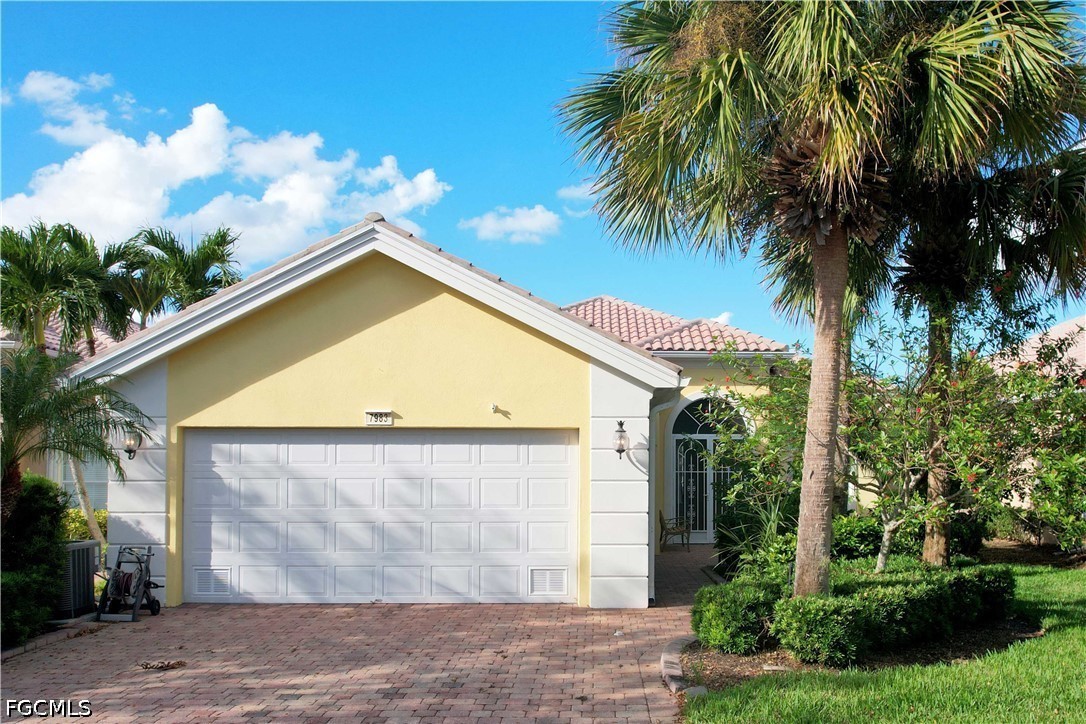 3 bed home in Naples