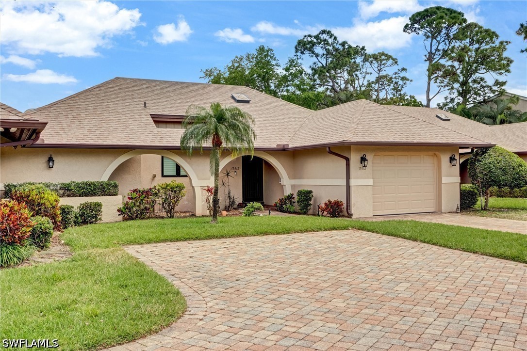 2 bed home in Naples