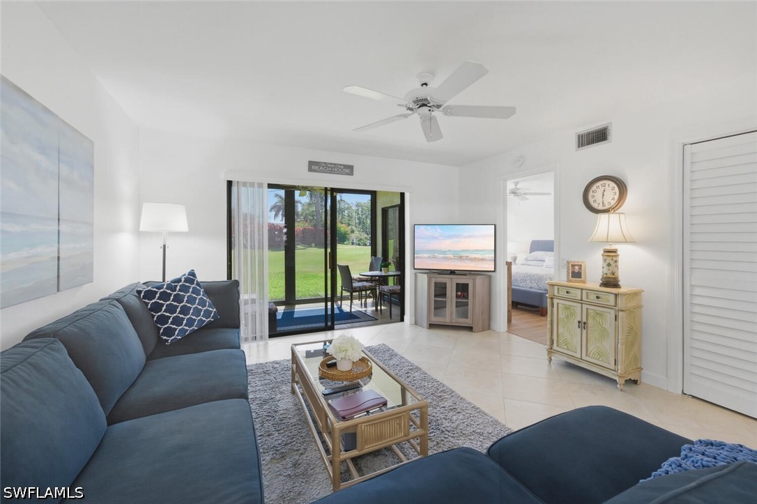 2 bed home in Naples