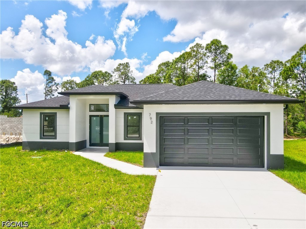 3 bed home in Lehigh Acres