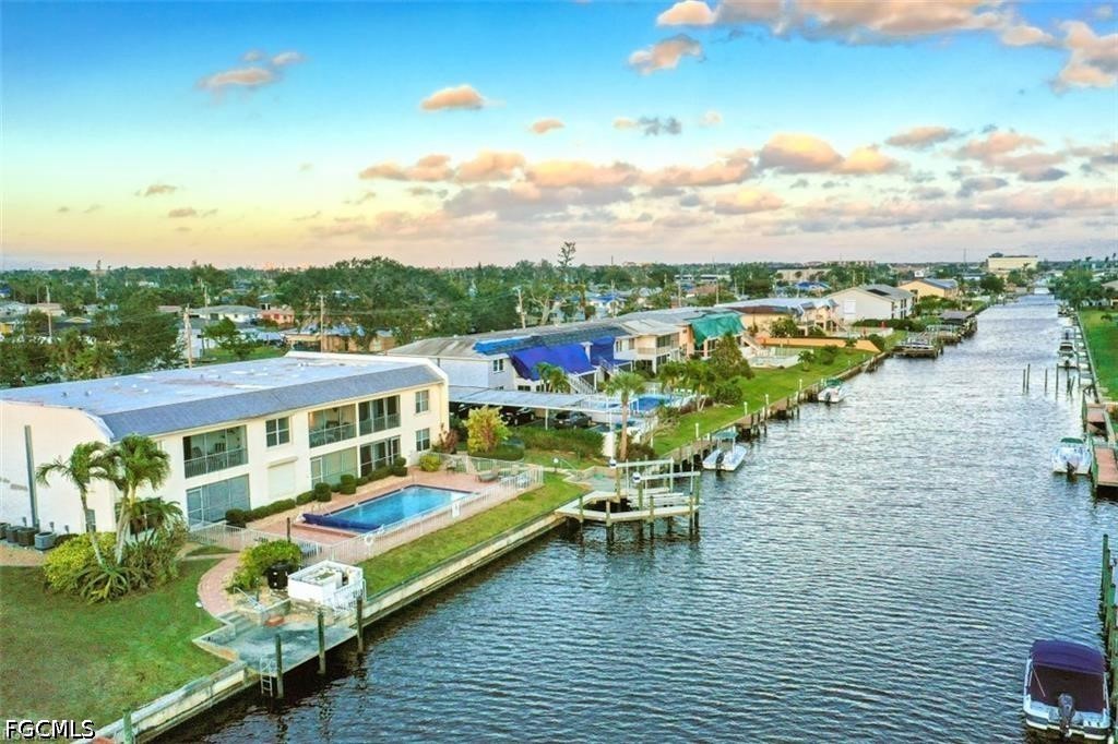 2 bed home in Cape Coral