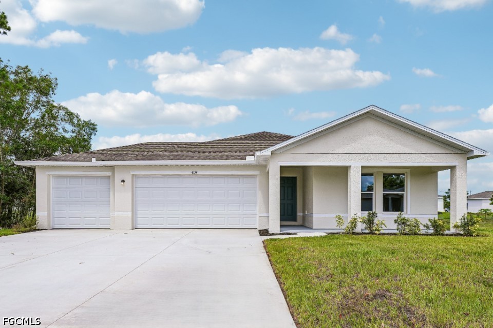 4 bed home in Lehigh Acres