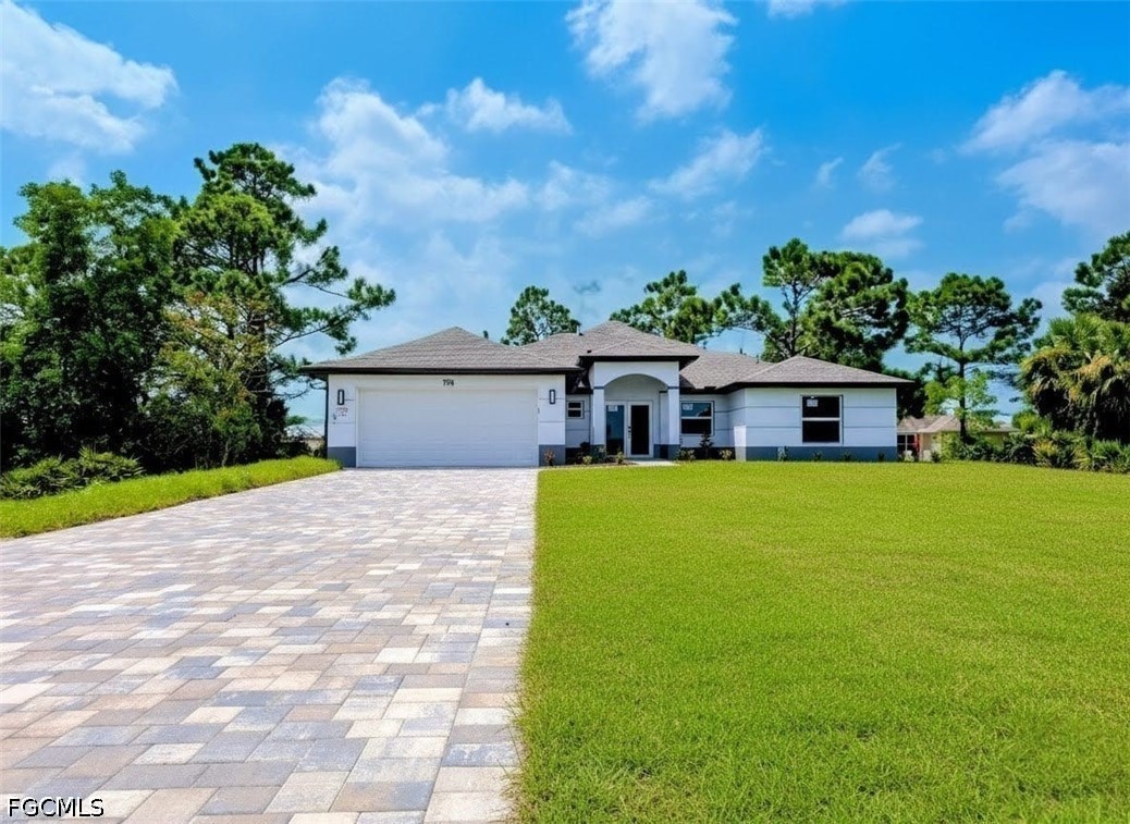 4 bed home in Lehigh Acres
