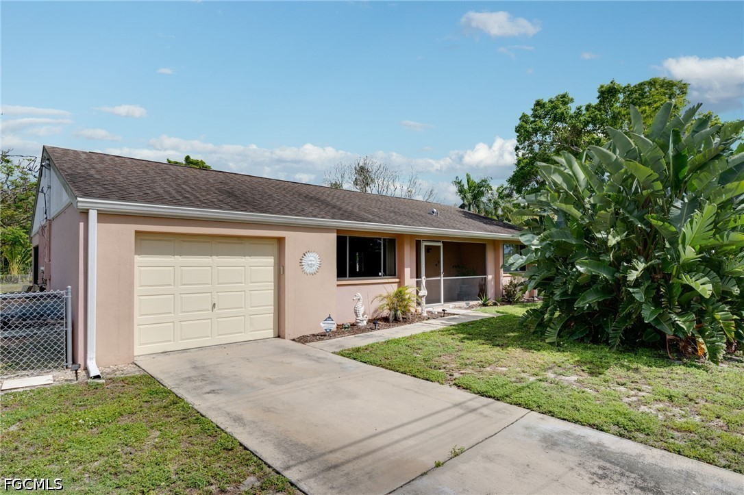 2 bed home in Cape Coral