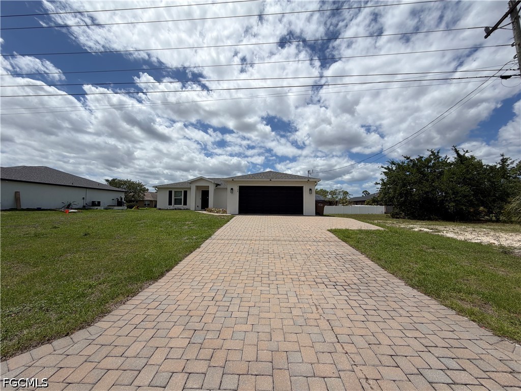 3 bed home in Cape Coral
