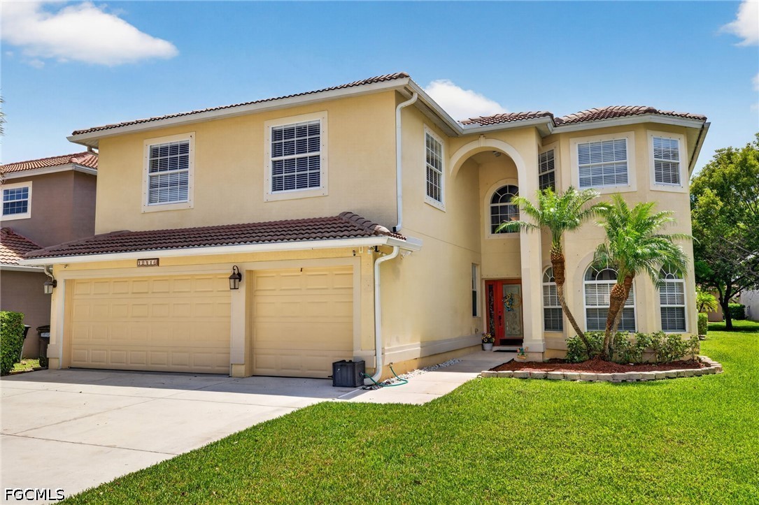 6 bed home in Fort Myers