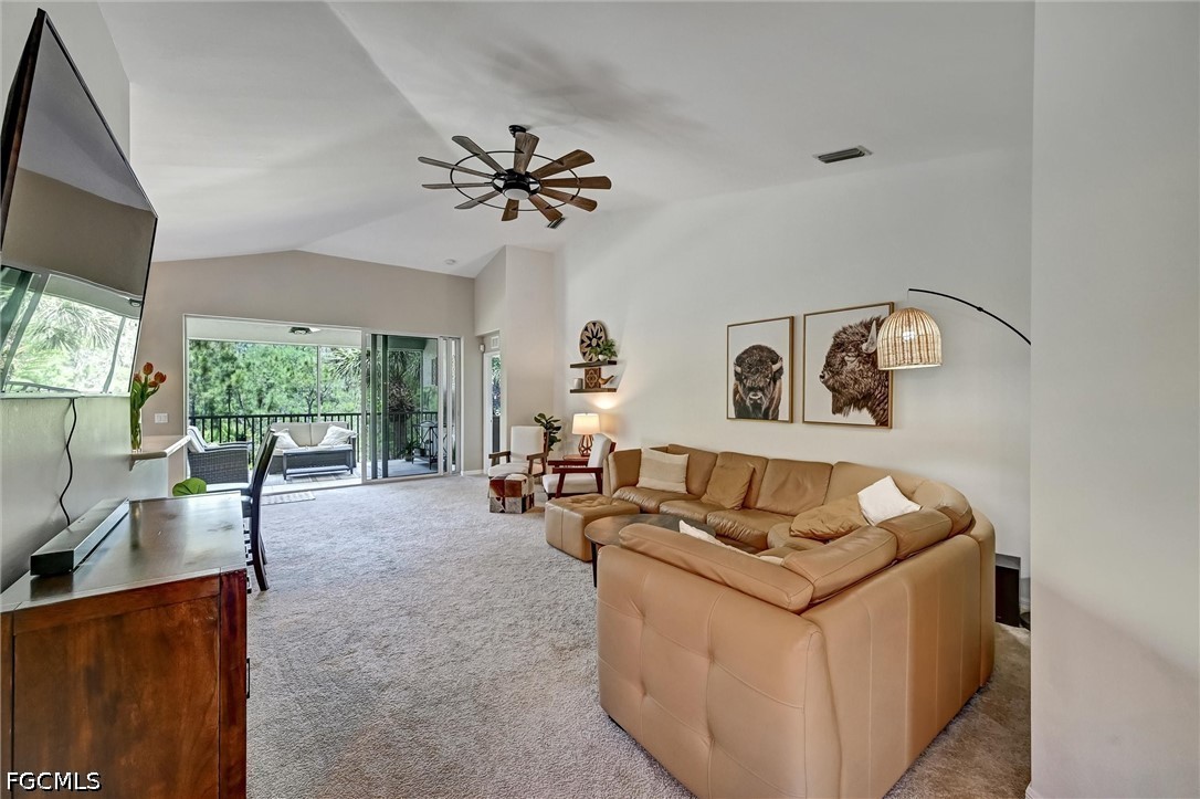 2 bed home in Fort Myers
