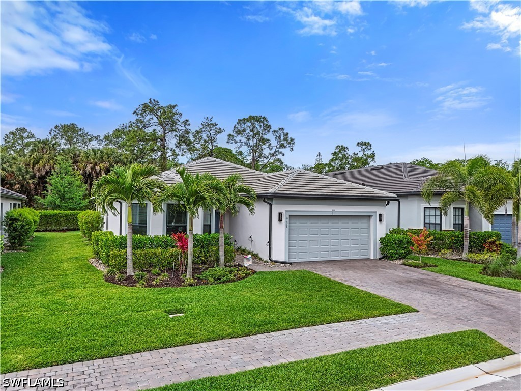 2 bed home in Naples