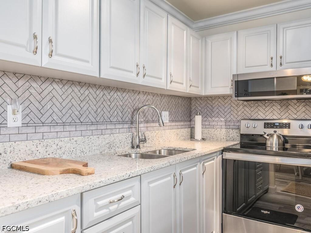 2 bed home in North Fort Myers