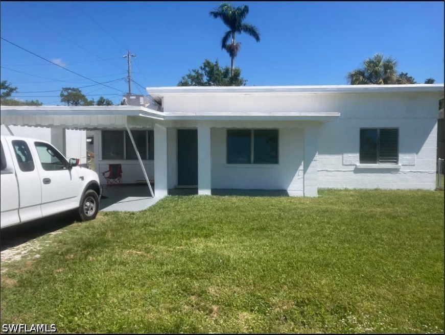 2 bed home in North Fort Myers