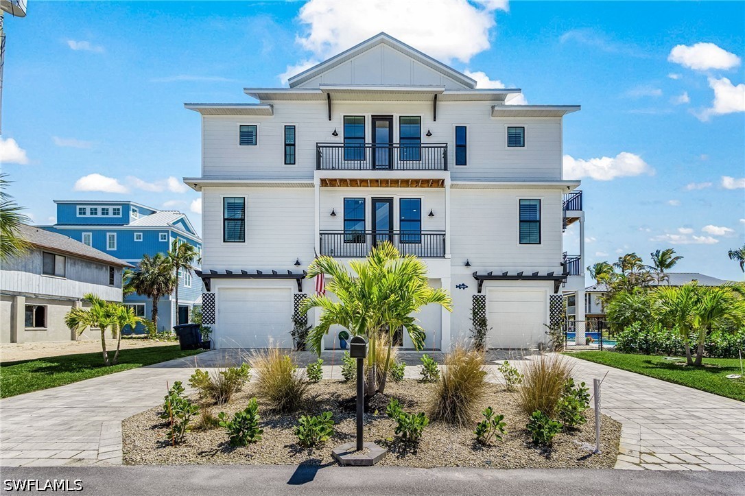 3 bed home in Bonita Springs