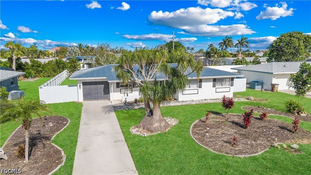 3 bed home in Cape Coral