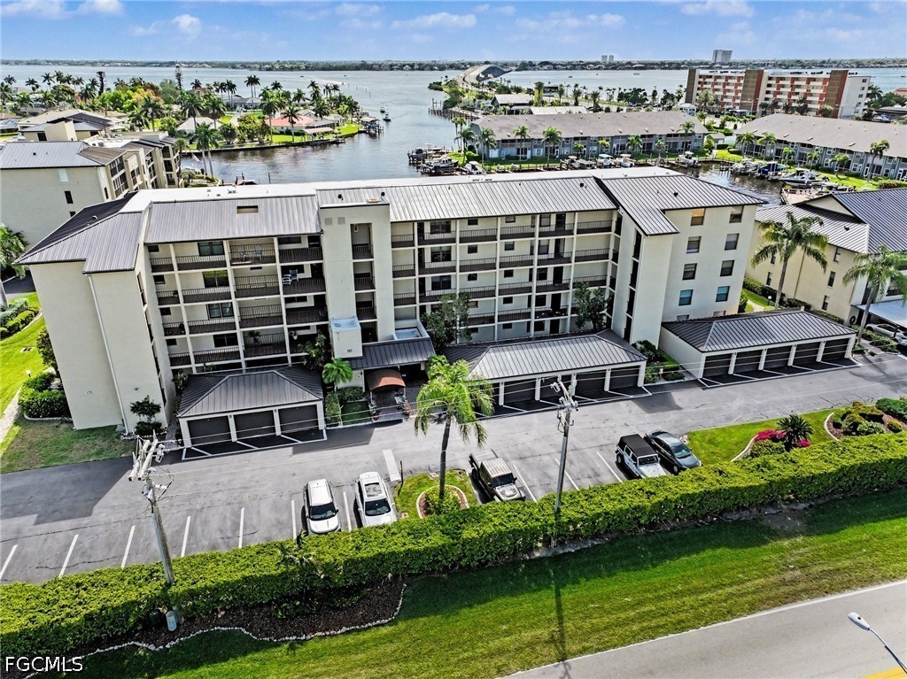 2 bed home in Cape Coral