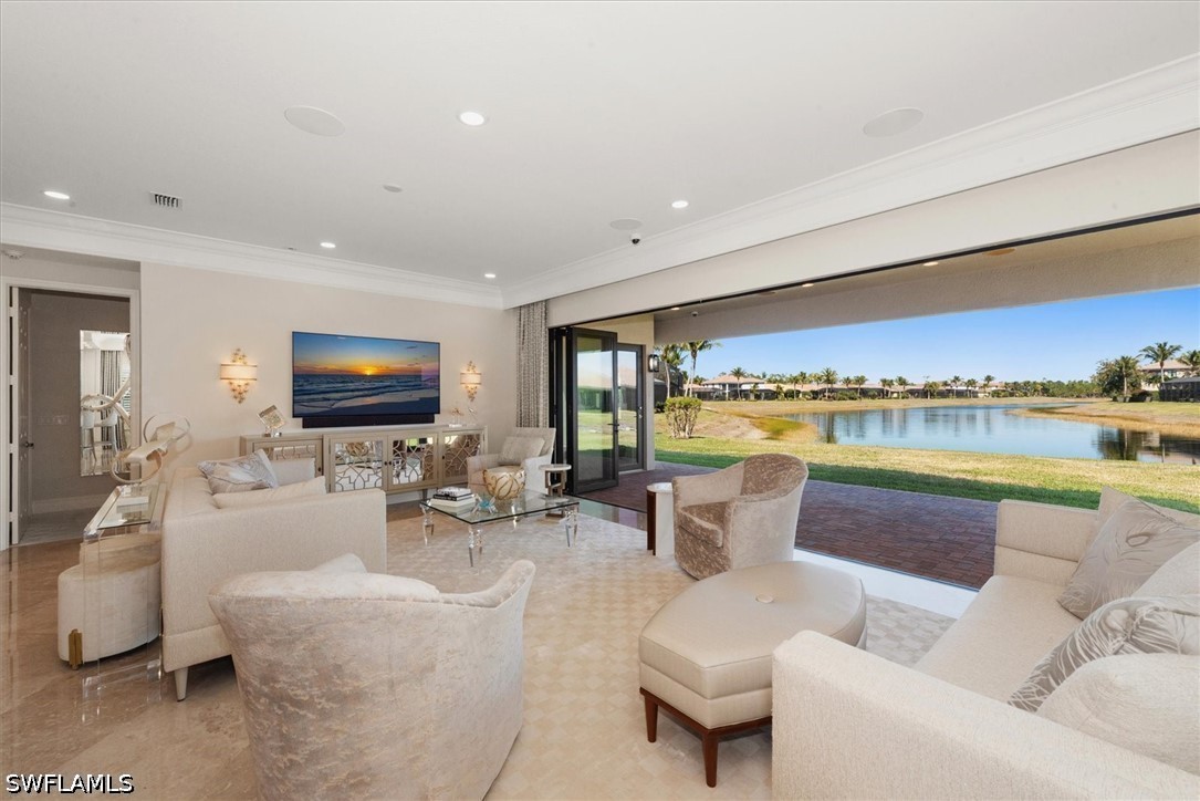 3 bed home in Naples