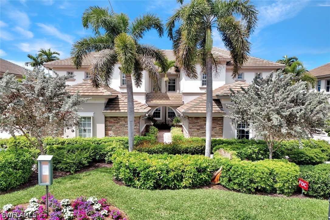 3 bed home in Naples