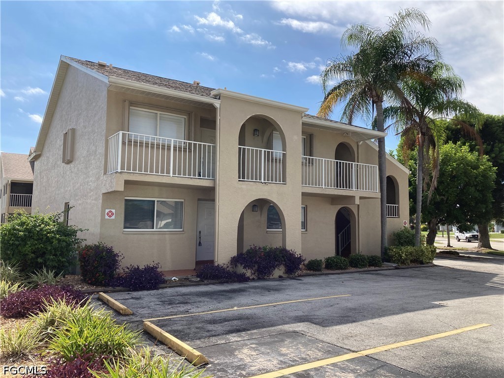 2 bed home in Cape Coral
