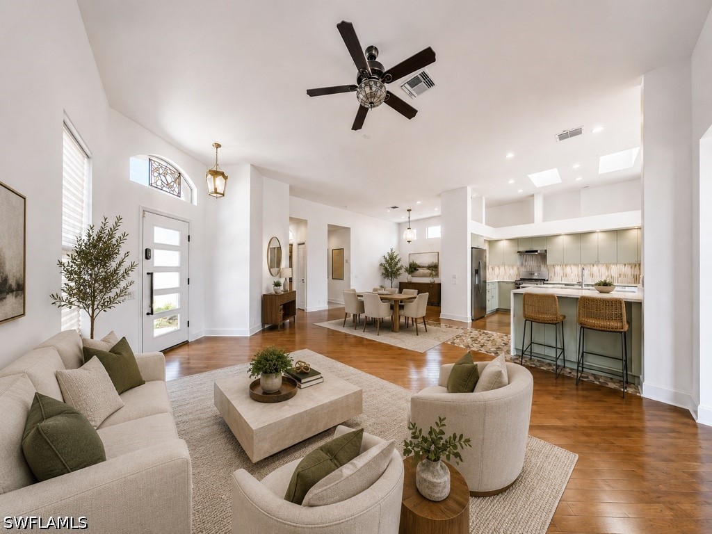2 bed home in Naples