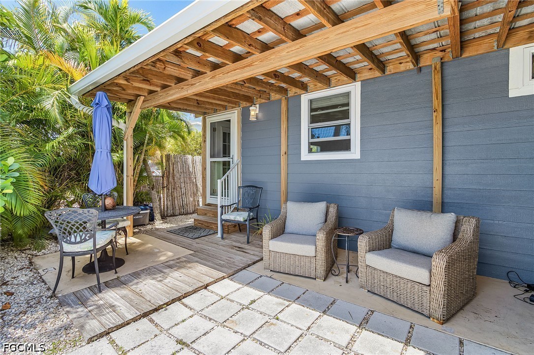 2 bed home in St James City