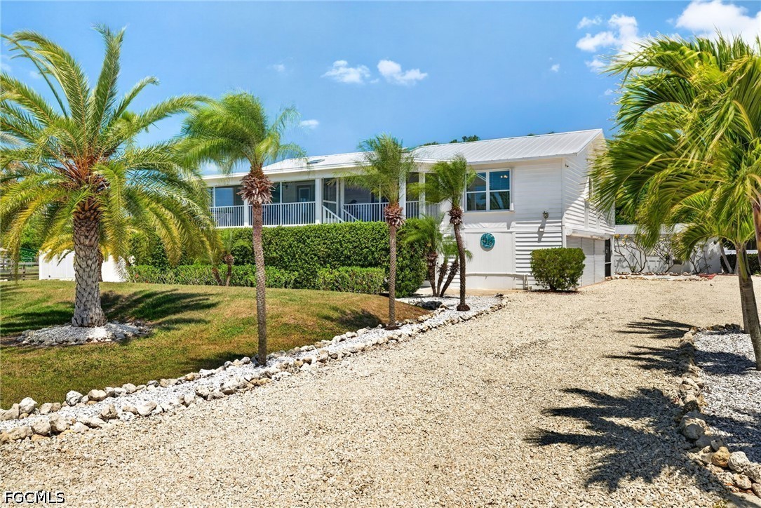 3 bed home in Bokeelia