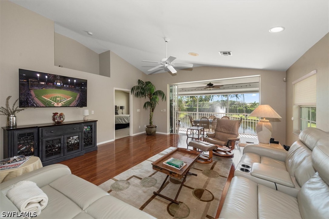 3 bed home in Naples
