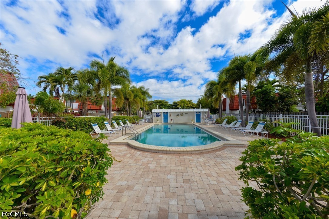 2 bed home in Fort Myers