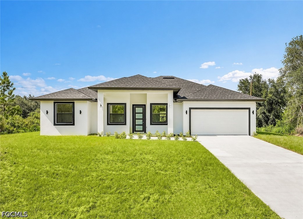4 bed home in Lehigh Acres