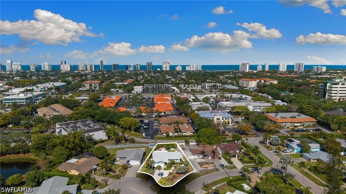 3 bed home in Naples