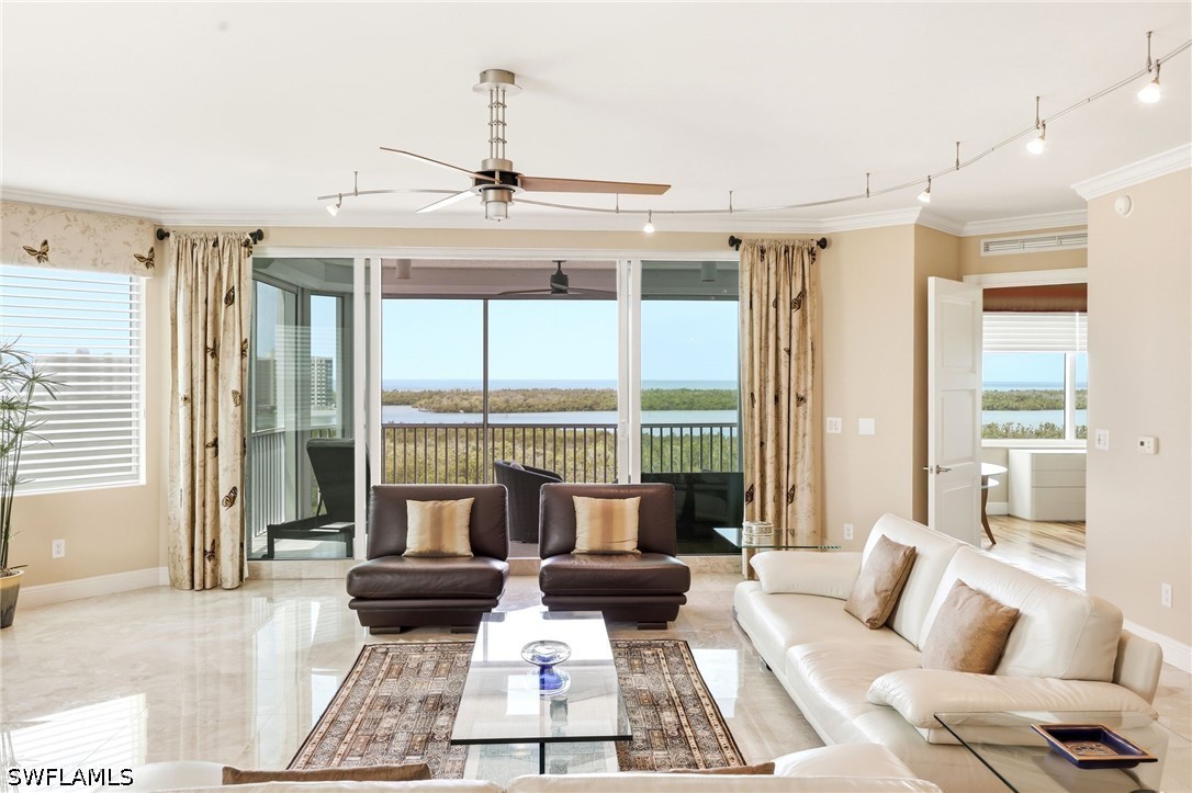 3 bed home in Naples