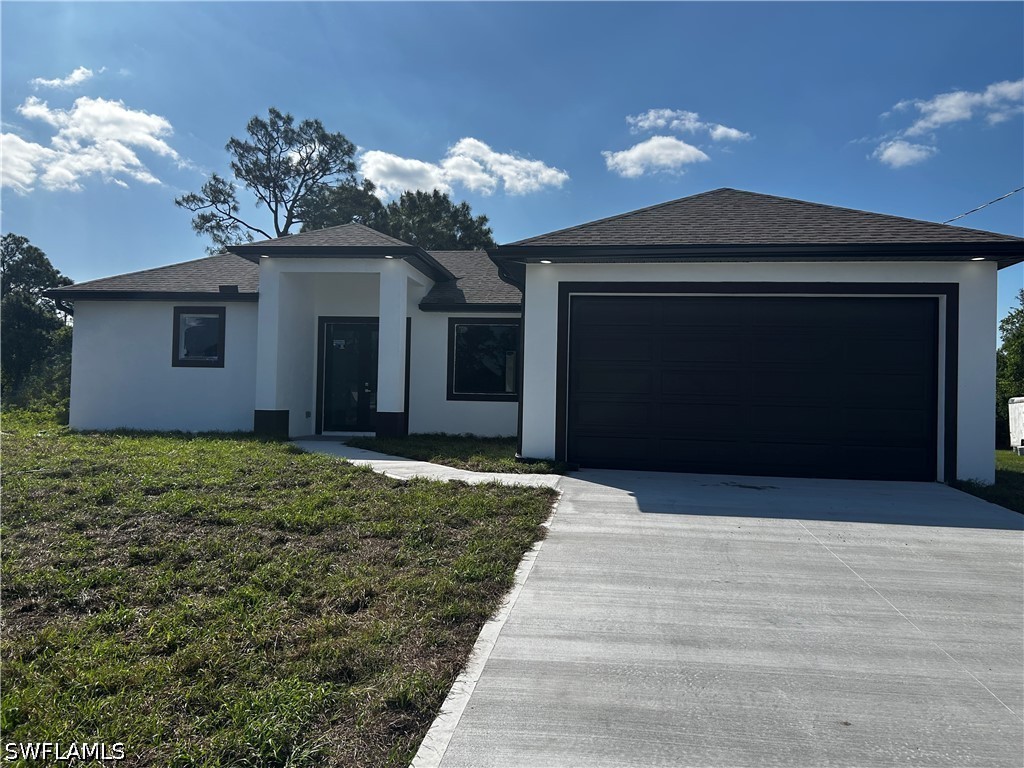 3 bed home in Lehigh Acres