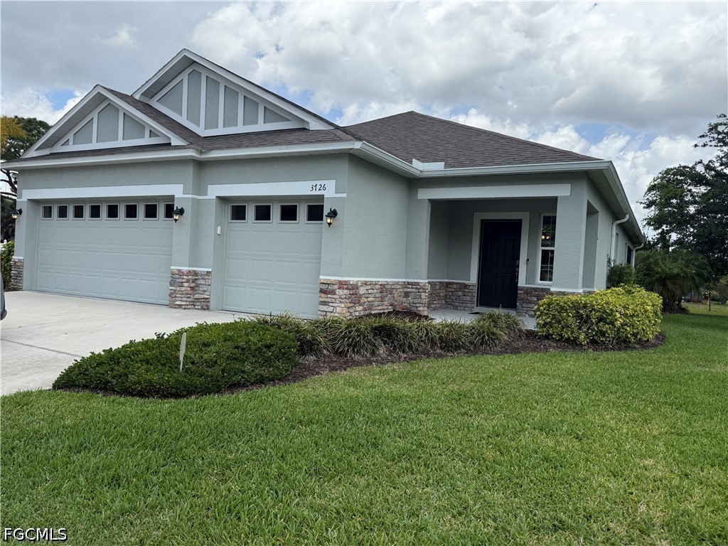 3 bed home in Lehigh Acres