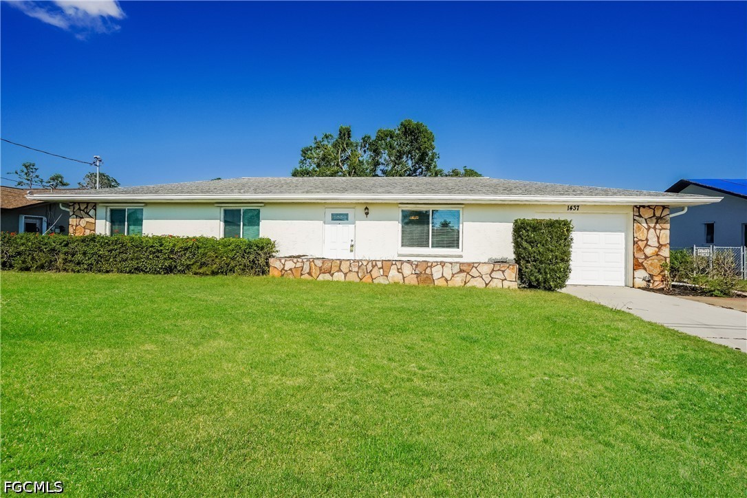3 bed home in Cape Coral