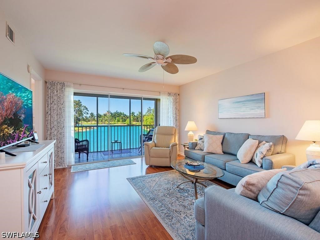 2 bed home in Naples