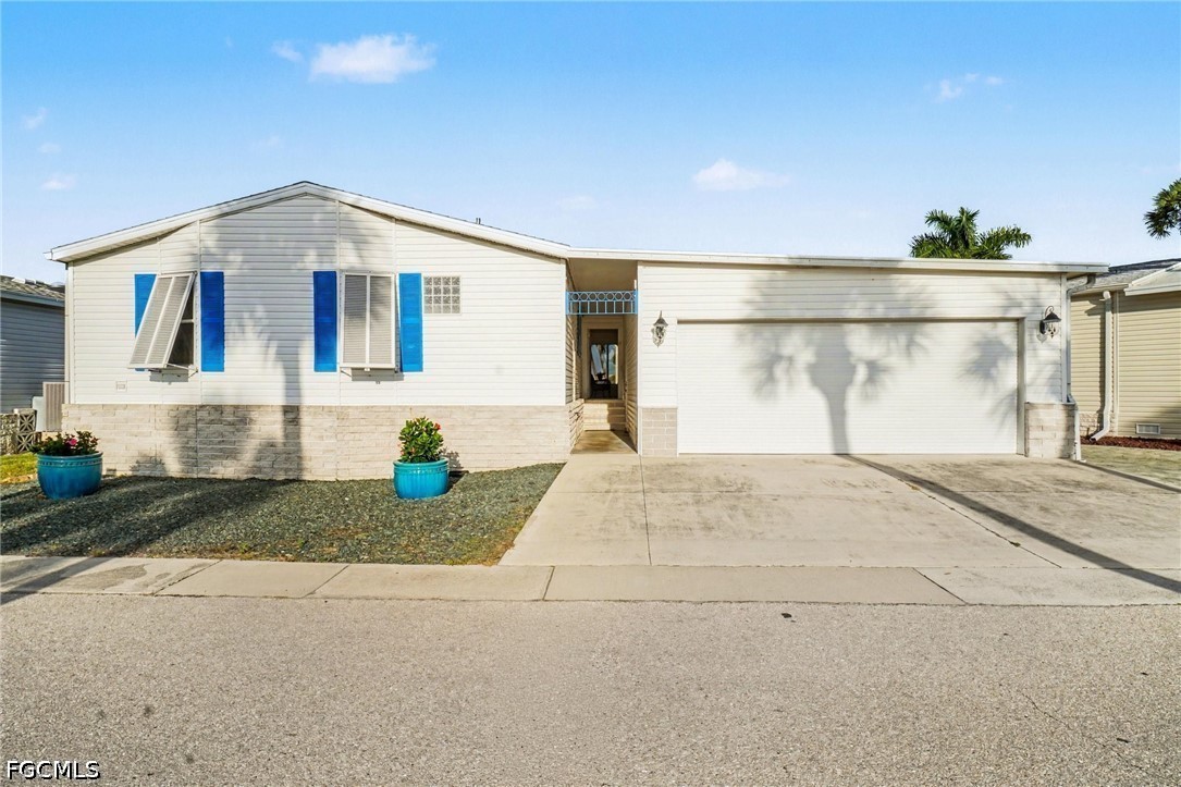 2 bed home in Fort Myers Beach