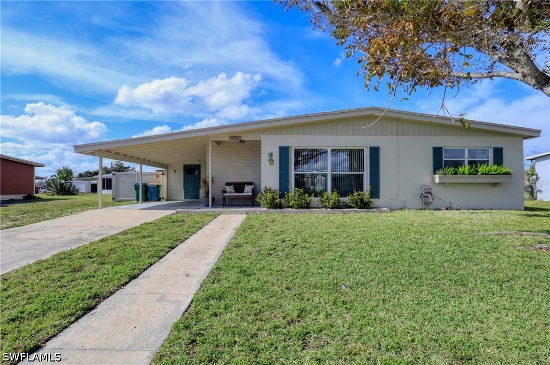 2 bed home in Port Charlotte