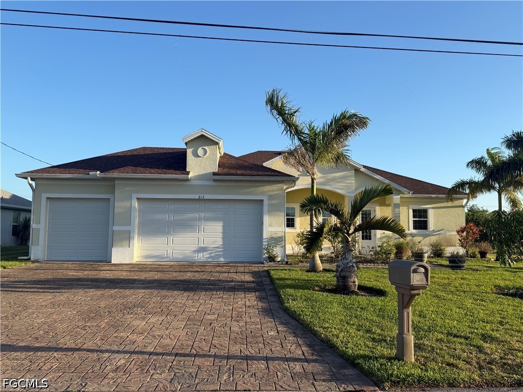 3 bed home in Cape Coral