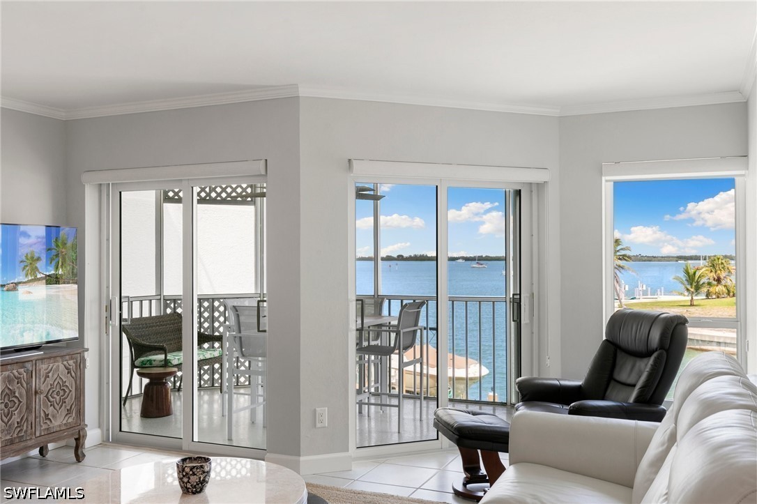 2 bed home in Marco Island