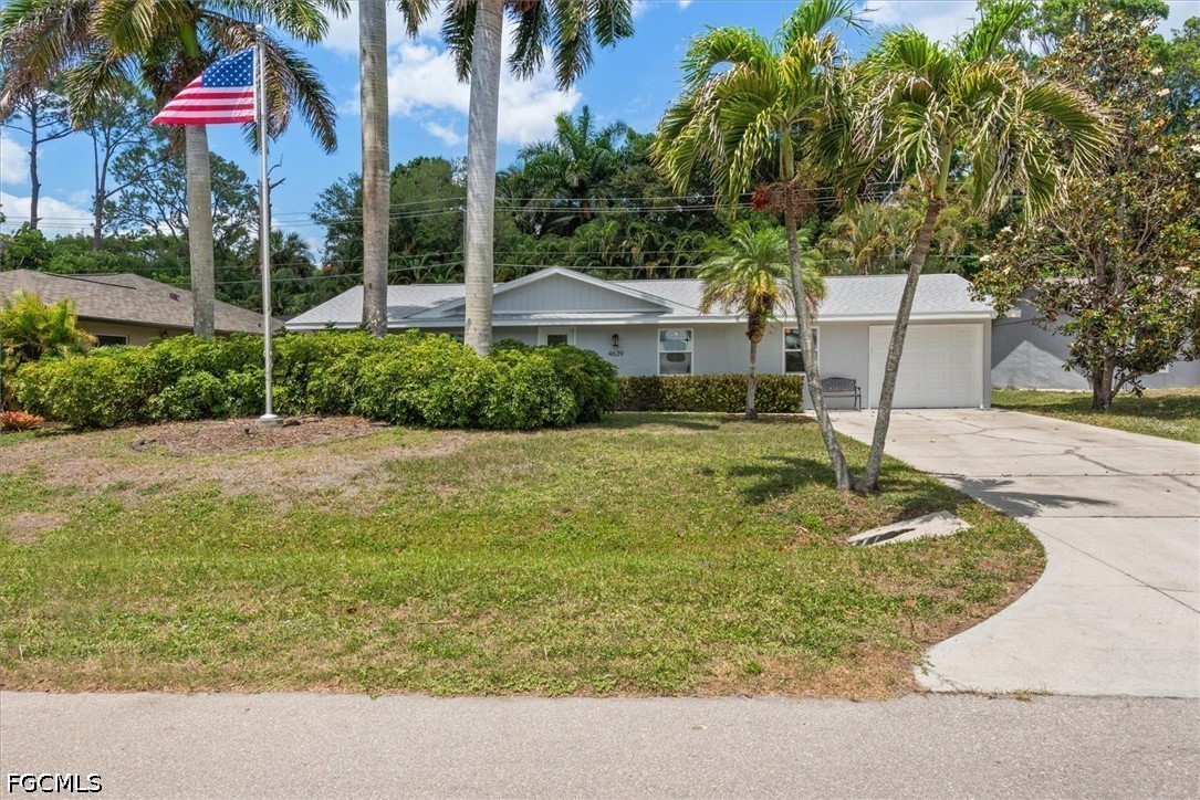 3 bed home in Naples