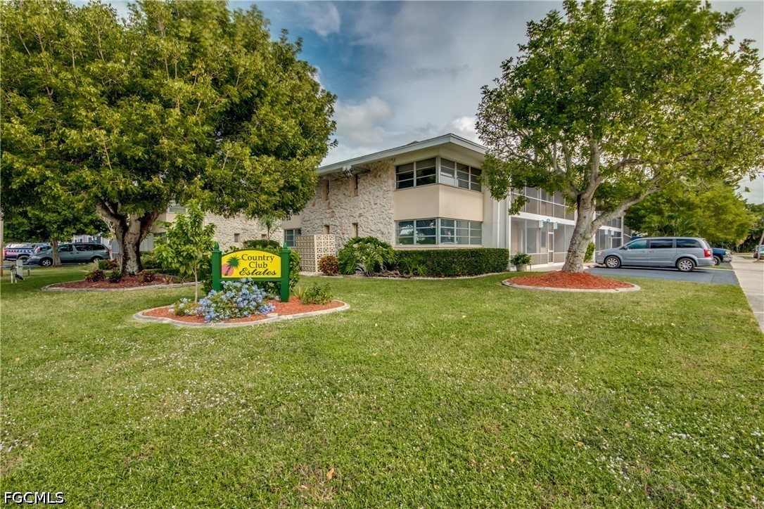 2 bed home in Cape Coral