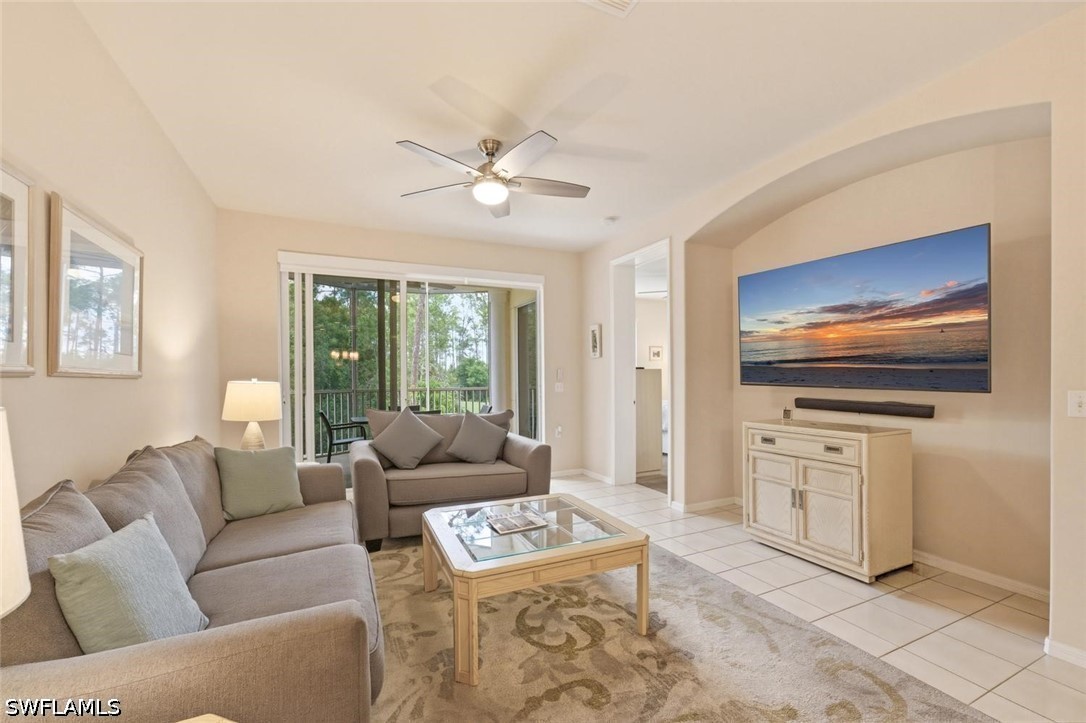 2 bed home in Naples