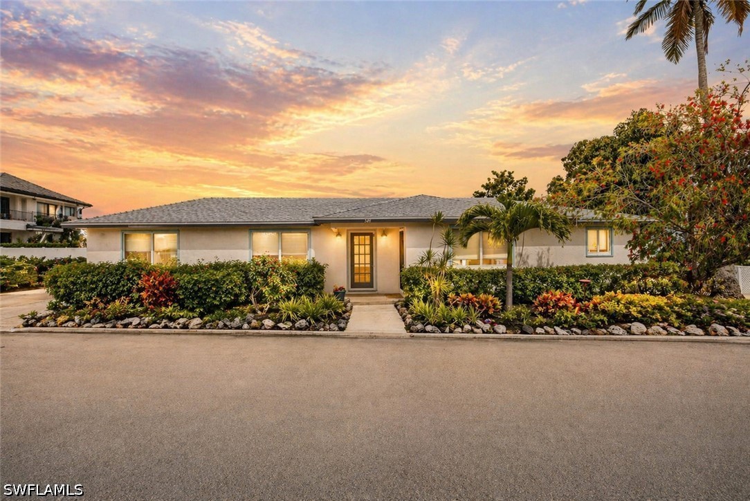 4 bed home in Naples