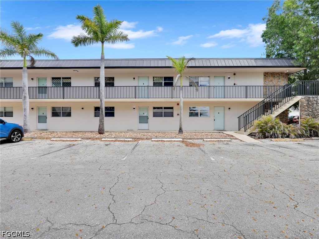 2 bed home in Fort Myers