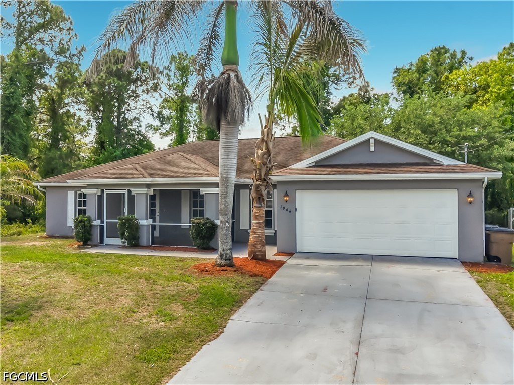 3 bed home in Lehigh Acres