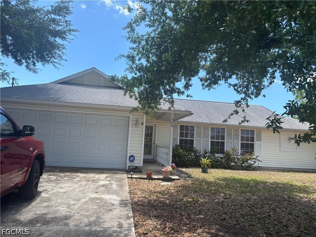 3 bed home in Cape Coral
