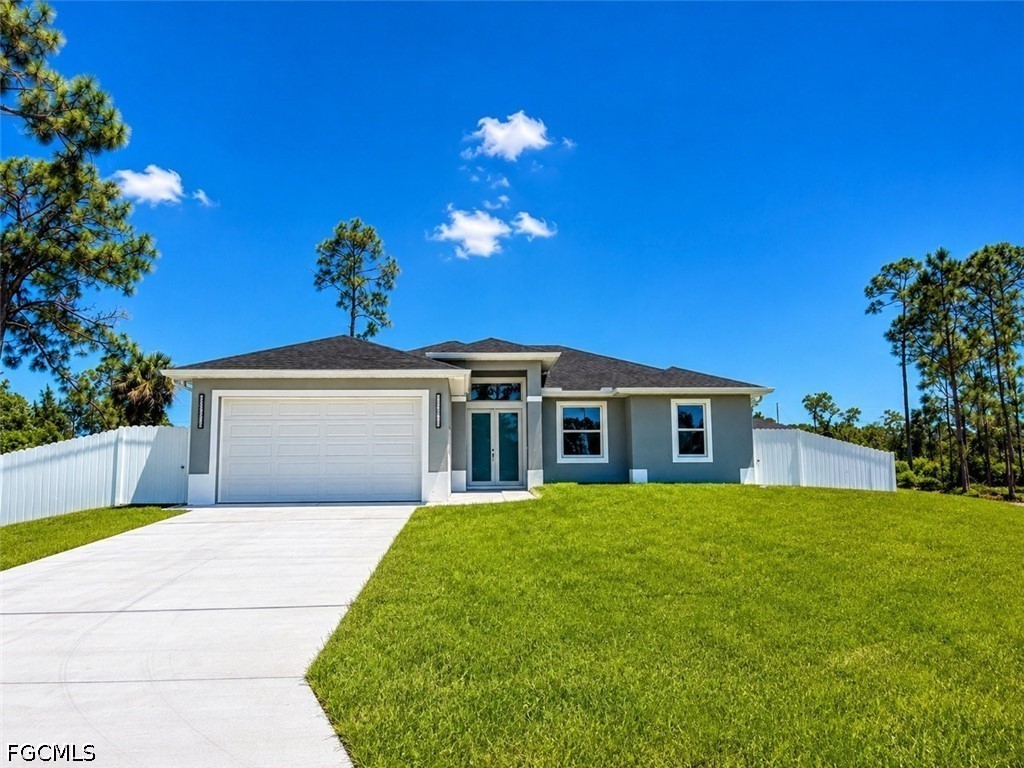 3 bed home in Lehigh Acres