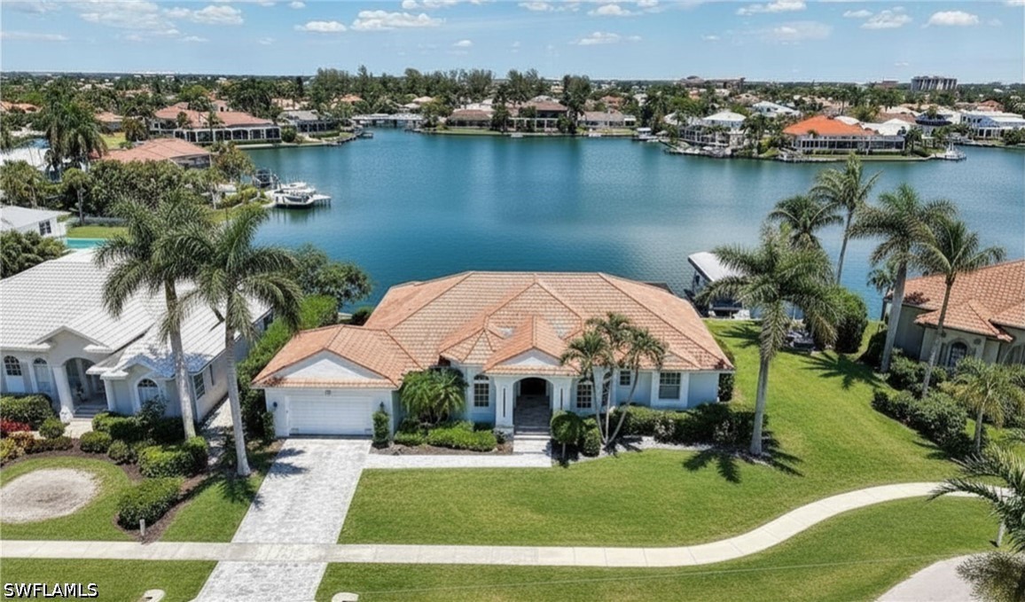 4 bed home in Marco Island